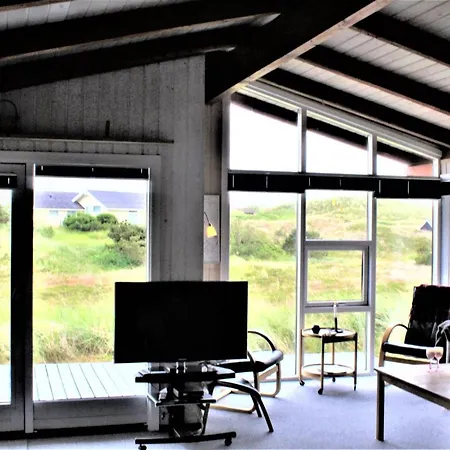 Jorma - 250m To The Fjord By Interhome *